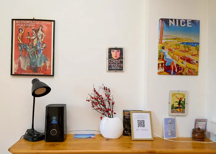 Lx196 Mezzanine Balcon Tram A Pied